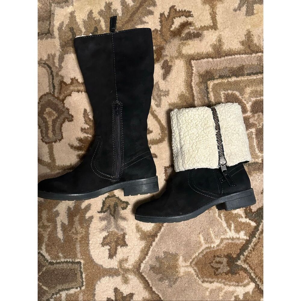 Mossimo Supply Co. Women's Black Suede Faux Fur Lined Foldable Boots Size 6